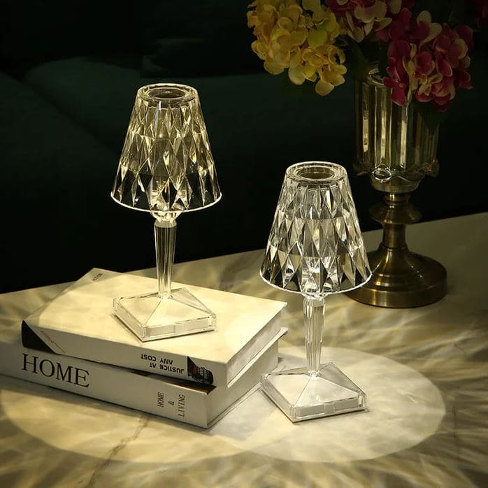 Crystaht ™ - Crystal effect candlestick lamp