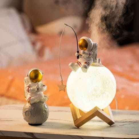 LunaMist™ - Humidificateur Astronaute avec Lampe Lune